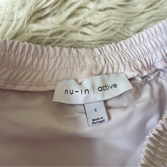 NU-IN Active Pale Pink Polyester Running Shell Shorts 005-00316-0028 EUC Size S - Picture 4 of 6